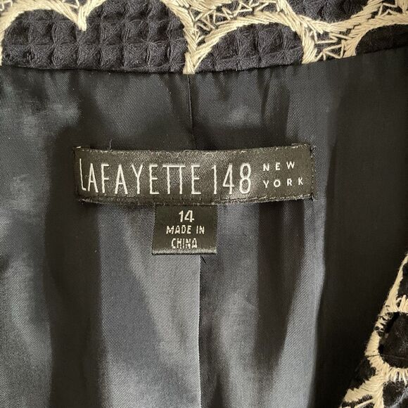 Lafayette 148 Navy Ivory White Floral Embroidered Eyelet Blazer Jacket Size 14 - Picture 10 of 10